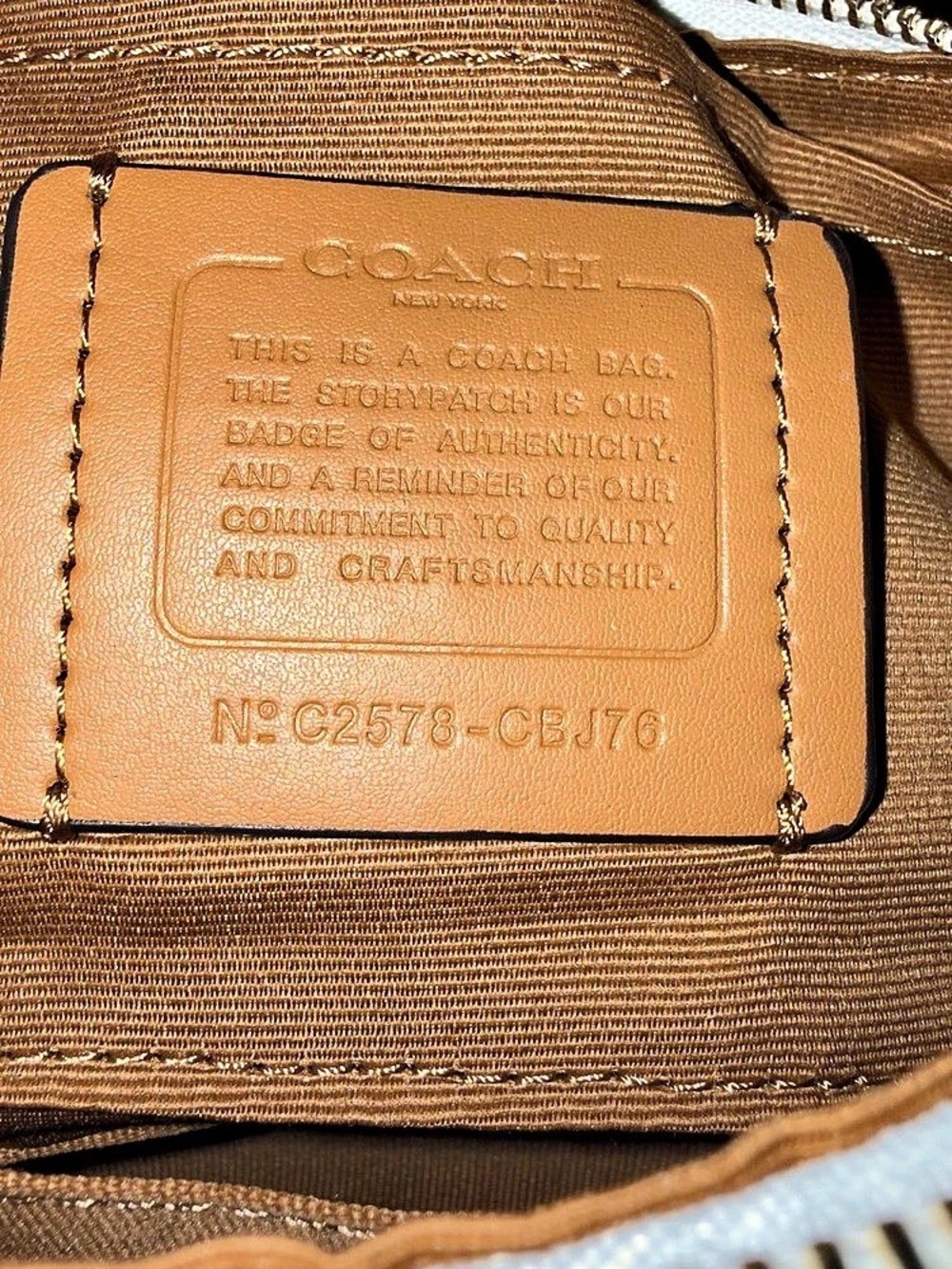 Coach White Snoopy Teri Shoulder Bag NWOT - Picture 8 of 11